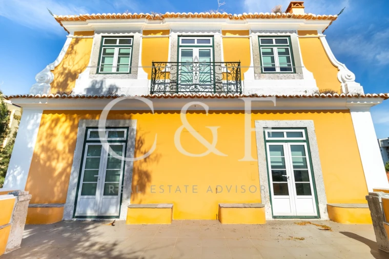 Moradia T7 para Venda em Marvila Foto 9