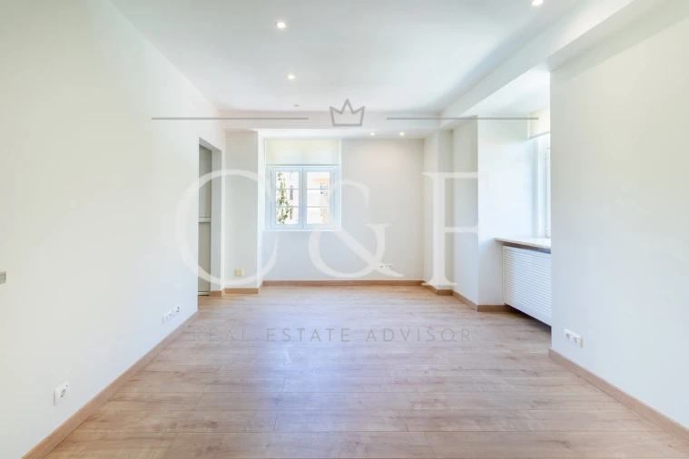 Moradia T7 para Venda em Marvila Foto 47