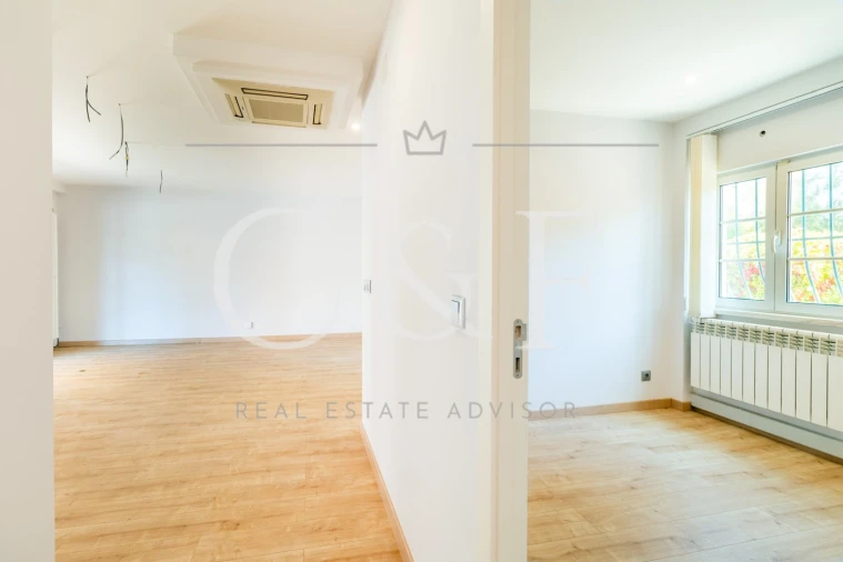 Moradia T7 para Venda em Marvila Foto 57