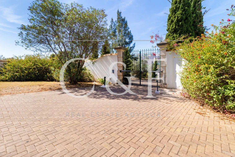 Moradia T7 para Venda em Marvila Foto 68