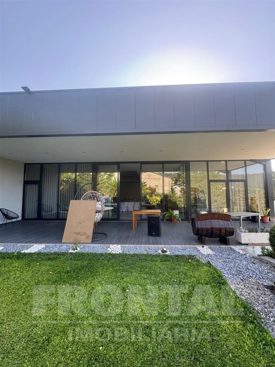 Quinta T0 para Venda em Reguenga Foto 2