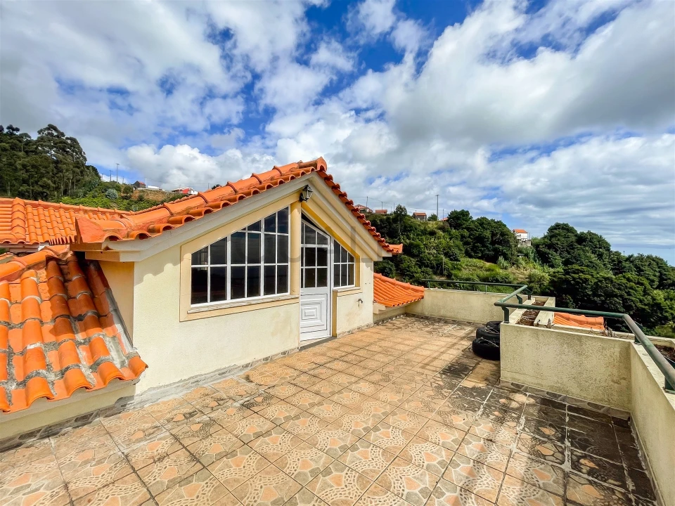 Moradia T3 para Venda em Canhas Foto 24