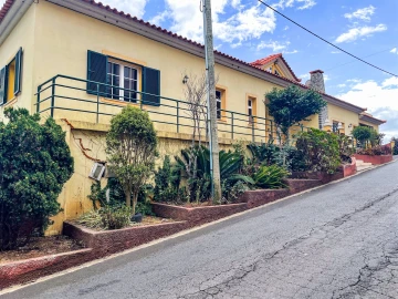 Moradia T3 para Venda em Canhas