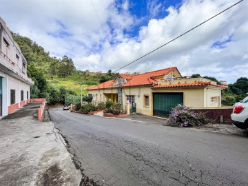 Moradia T3 para Venda em Canhas