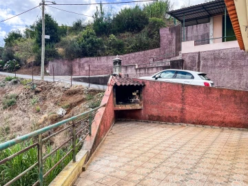 Moradia T3 para Venda em Canhas