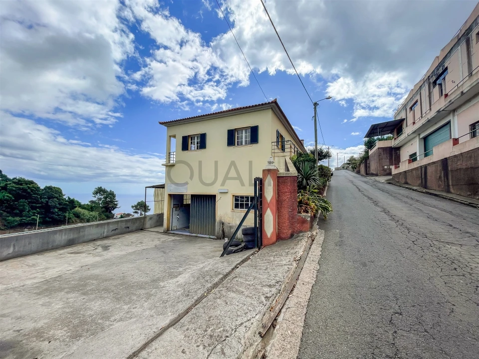 Moradia T3 para Venda em Canhas Foto 33
