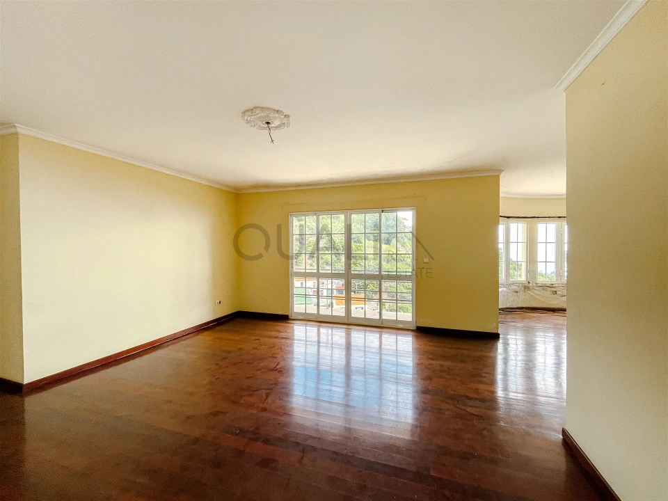 Moradia T3 para Venda em Canhas Foto 3