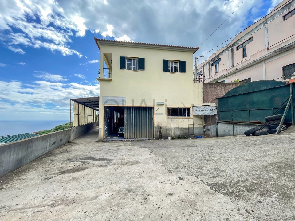 Moradia T3 para Venda em Canhas Foto 32