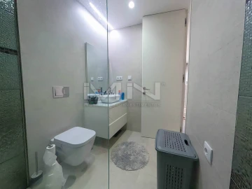 Moradia T5 para Venda em Gondomar (São Cosme), Valbom e Jovim