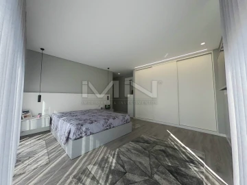 Moradia T5 para Venda em Gondomar (São Cosme), Valbom e Jovim