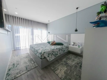 Moradia T5 para Venda em Gondomar (São Cosme), Valbom e Jovim