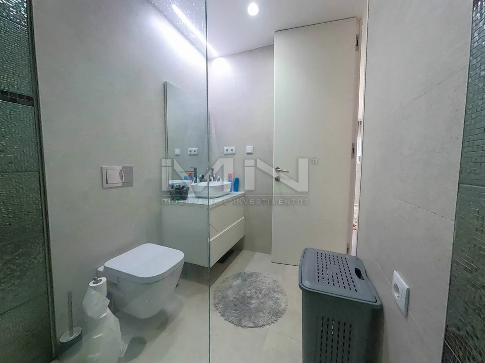 Moradia T5 para Venda em Gondomar (São Cosme), Valbom e Jovim Foto 29