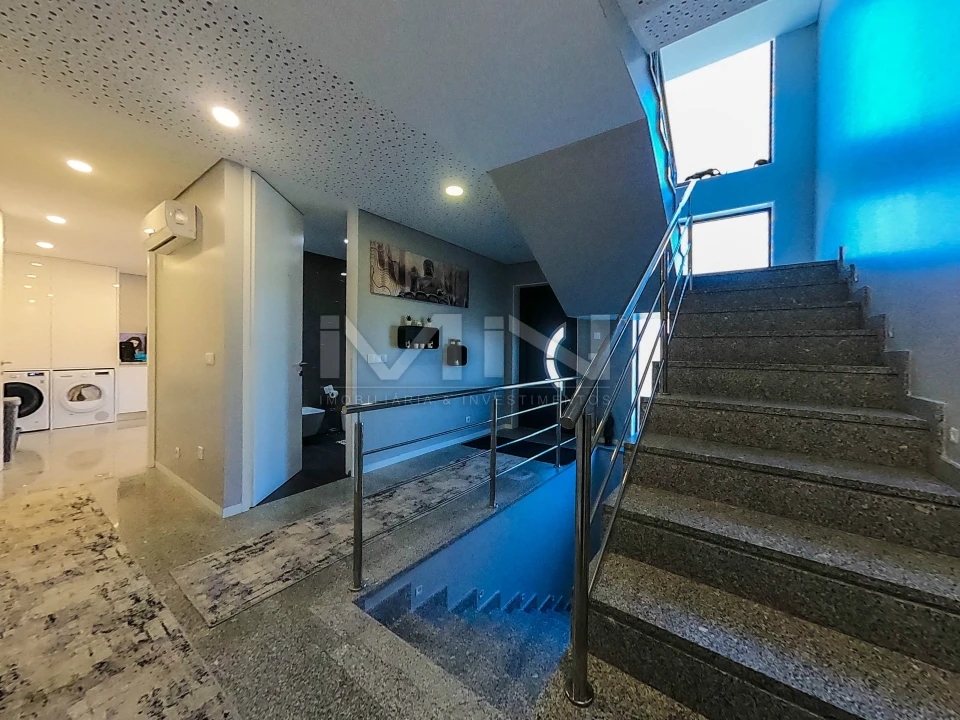 Moradia T5 para Venda em Gondomar (São Cosme), Valbom e Jovim Foto 49