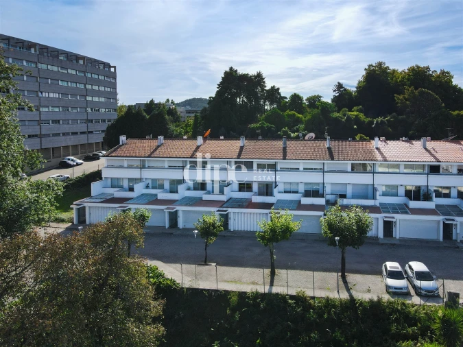 Moradia T3 para Venda em Creixomil Foto 19