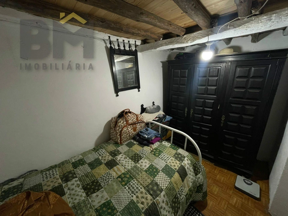 Moradia T4 para Venda em Ladoeiro Foto 13