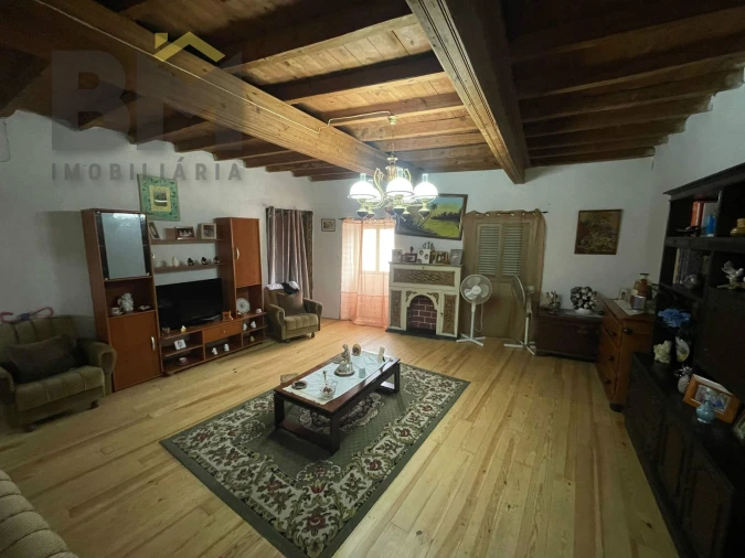 Moradia T4 para Venda em Ladoeiro Foto 10