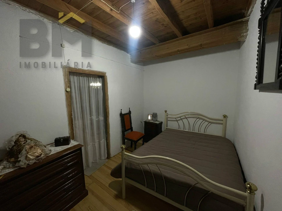 Moradia T4 para Venda em Ladoeiro Foto 17