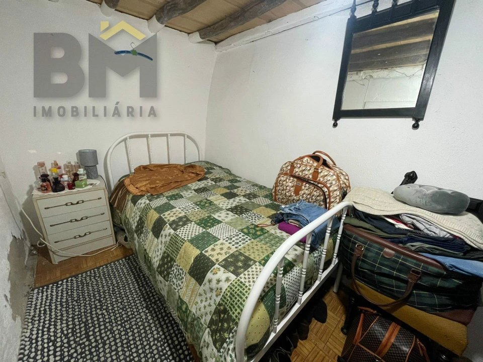 Moradia T4 para Venda em Ladoeiro Foto 12