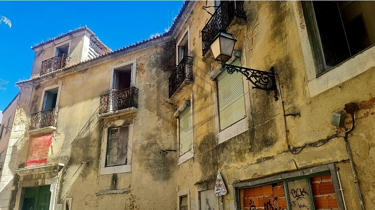 Prédio para Venda em Santa Maria Maior Foto 17