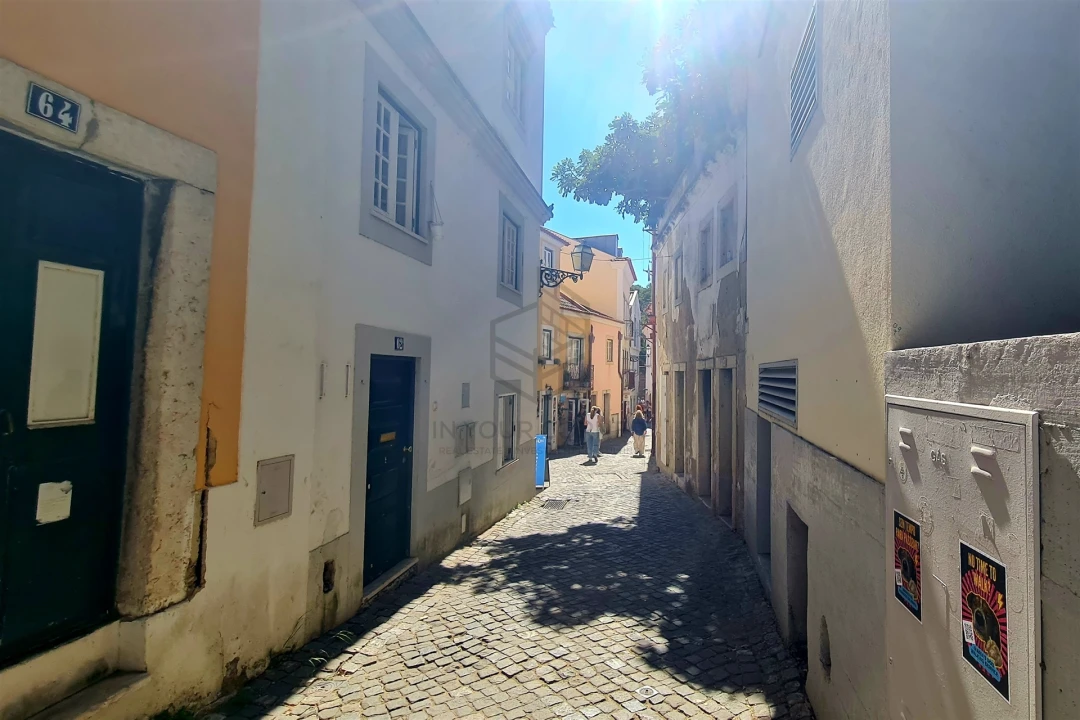 Prédio para Venda em Santa Maria Maior Foto 10