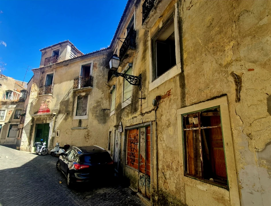 Prédio para Venda em Santa Maria Maior Foto 9