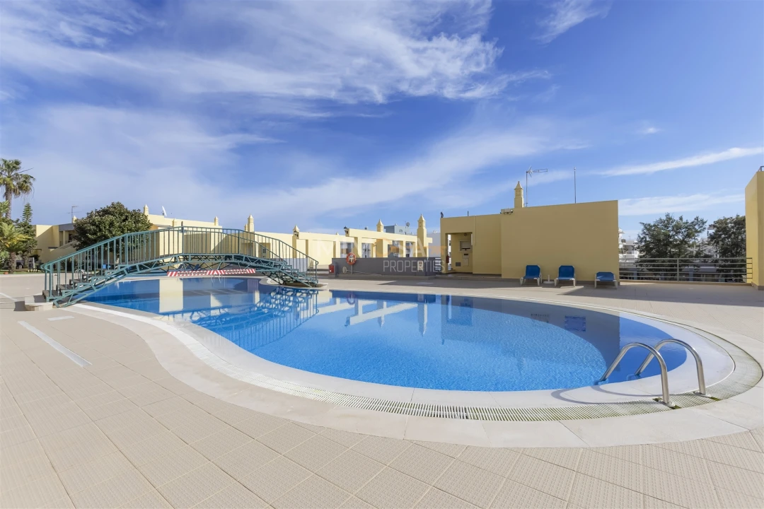 Apartamento T1 para Venda em Lagos (São Sebastião e Santa Maria) Foto 32