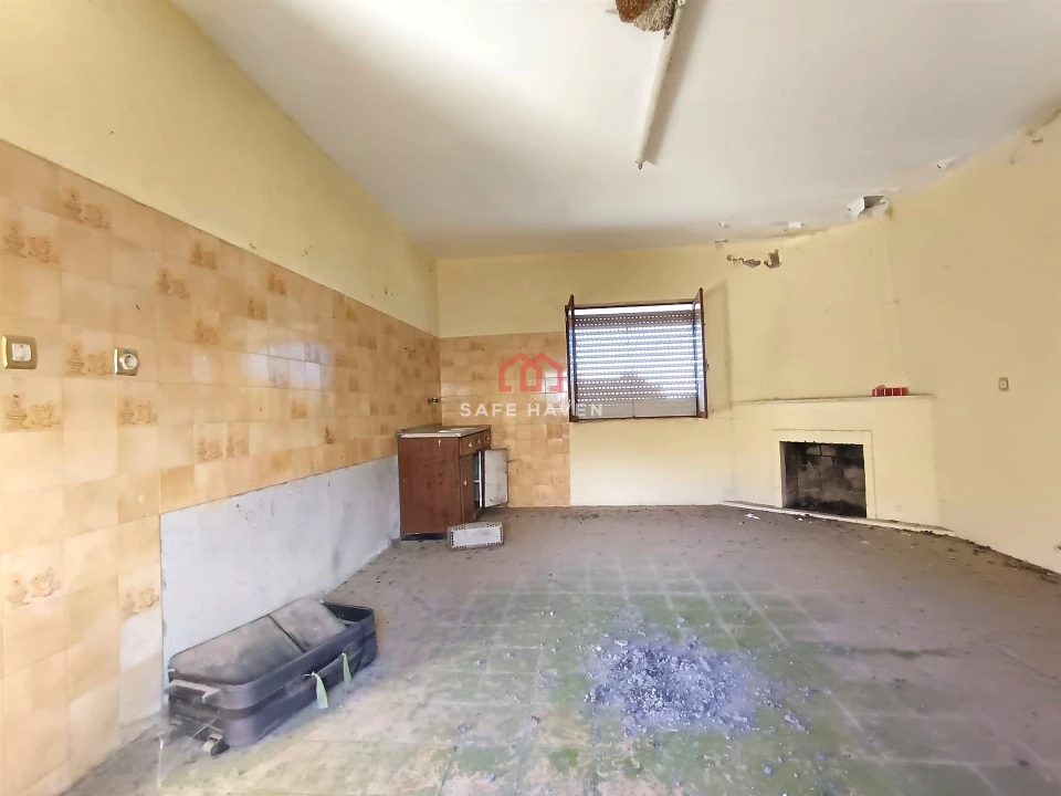 Moradia T2 para Venda em Freixiosa Foto 2