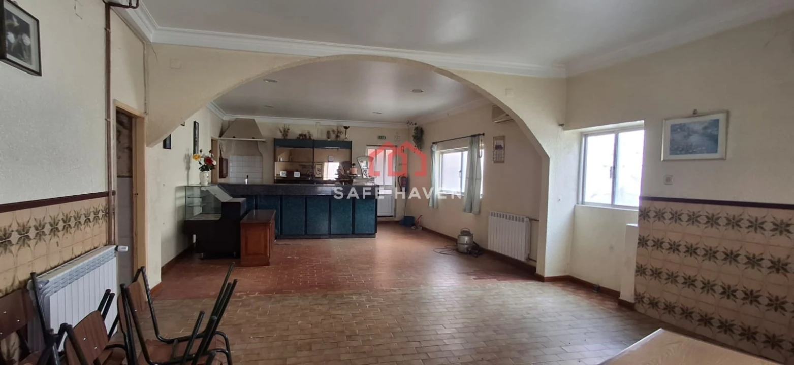 Moradia T4 para Venda em Vila Nova de Tazem Foto 13