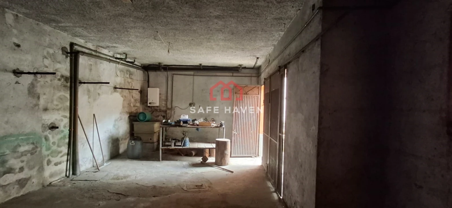 Moradia T4 para Venda em Vila Nova de Tazem Foto 18