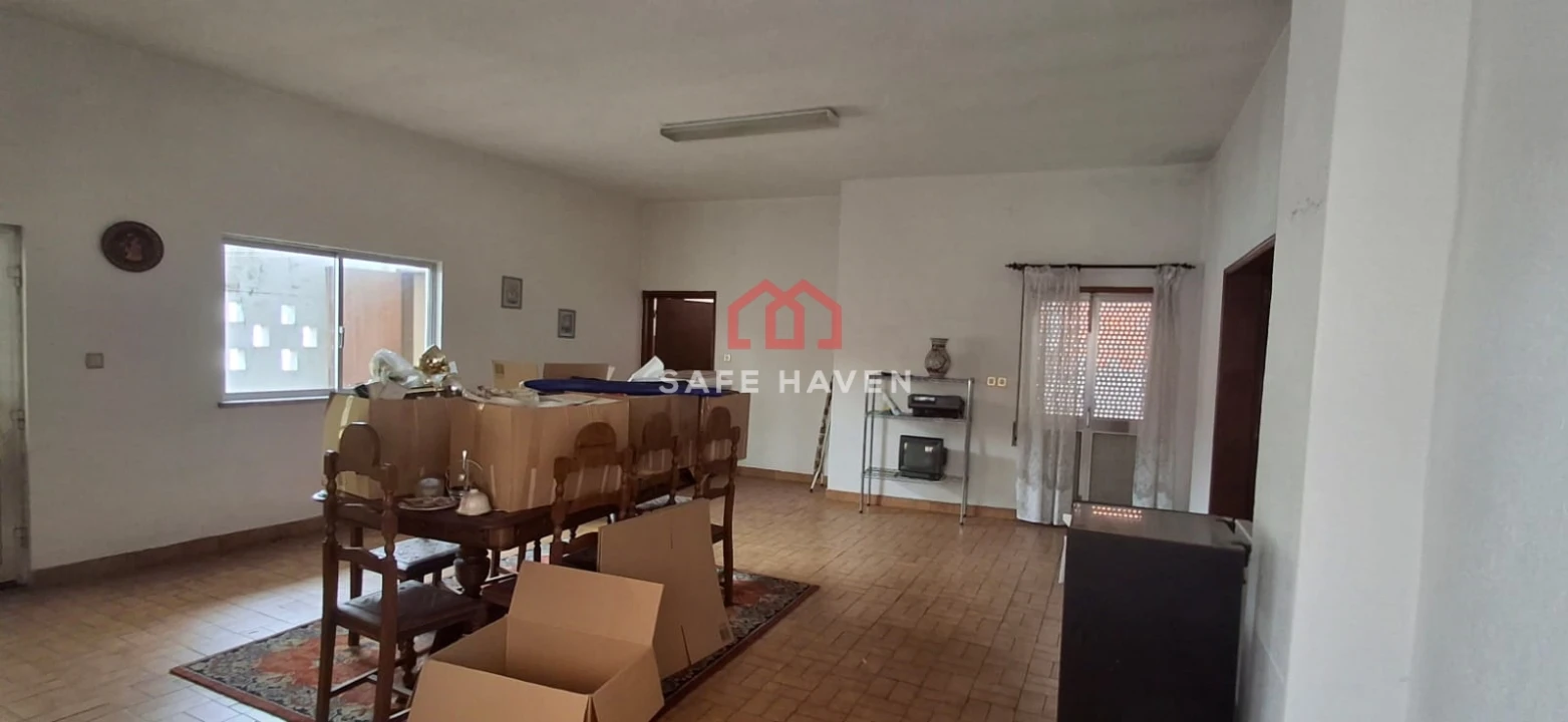 Moradia T4 para Venda em Vila Nova de Tazem Foto 5