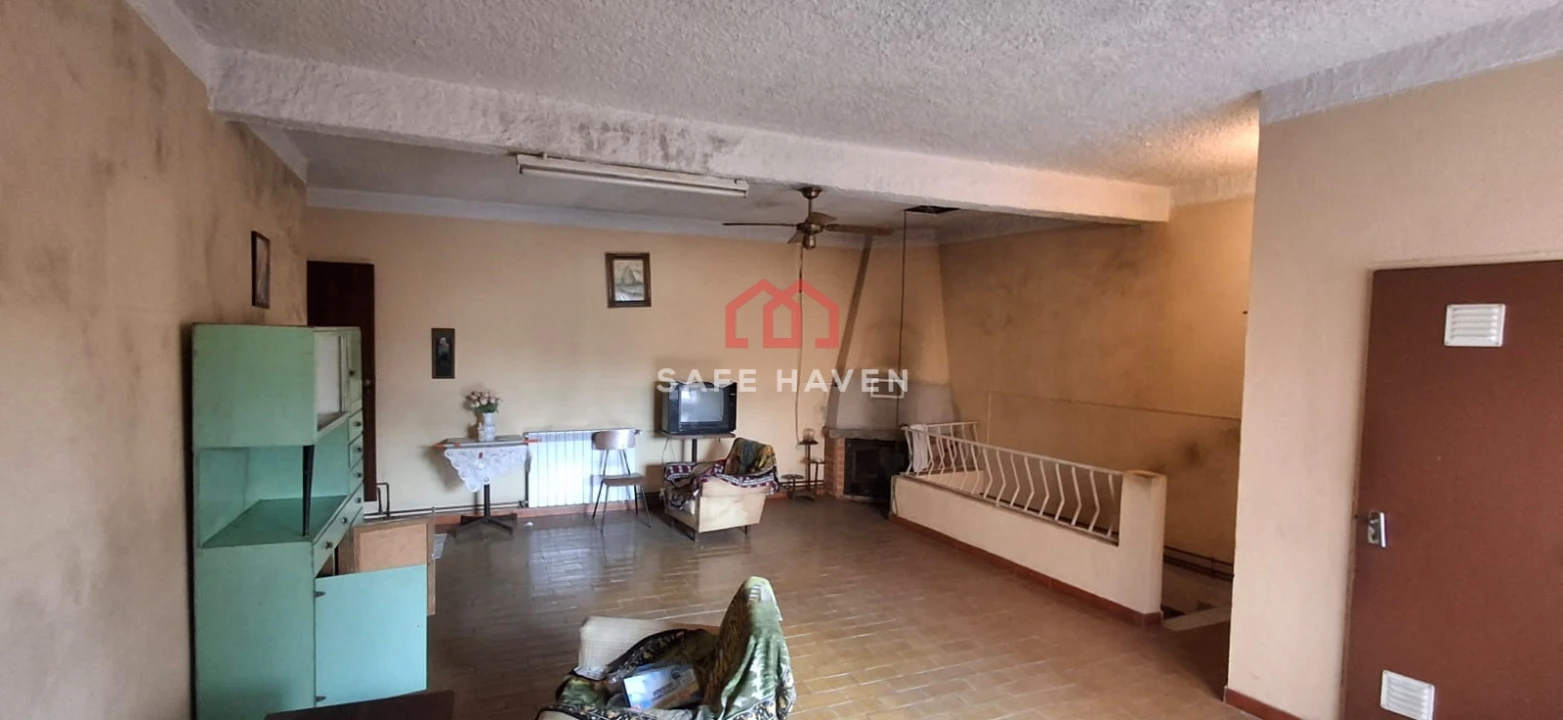 Moradia T4 para Venda em Vila Nova de Tazem Foto 7