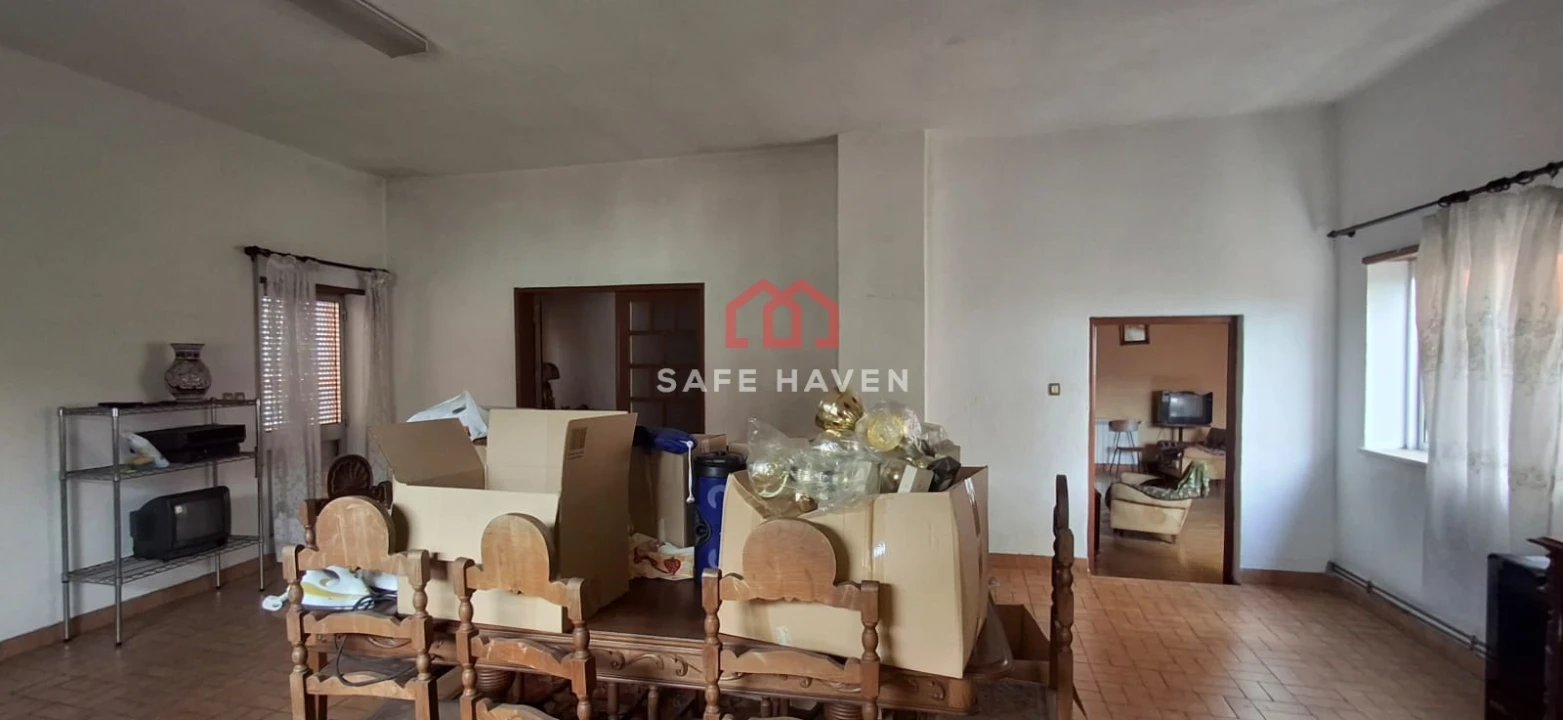 Moradia T4 para Venda em Vila Nova de Tazem Foto 6