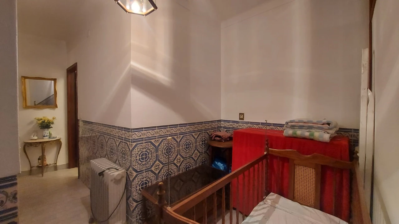 Moradia T2 para Venda em Tourais e Lajes Foto 5