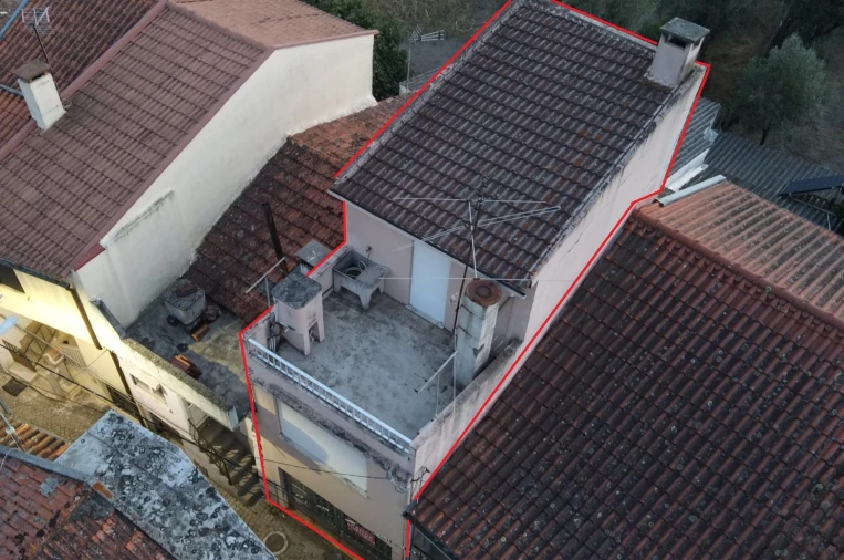 Moradia T2 para Venda em Tourais e Lajes Foto 2