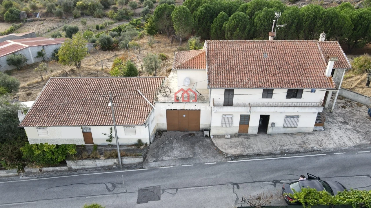 Moradia T4 para Venda em Tourais e Lajes Foto 1