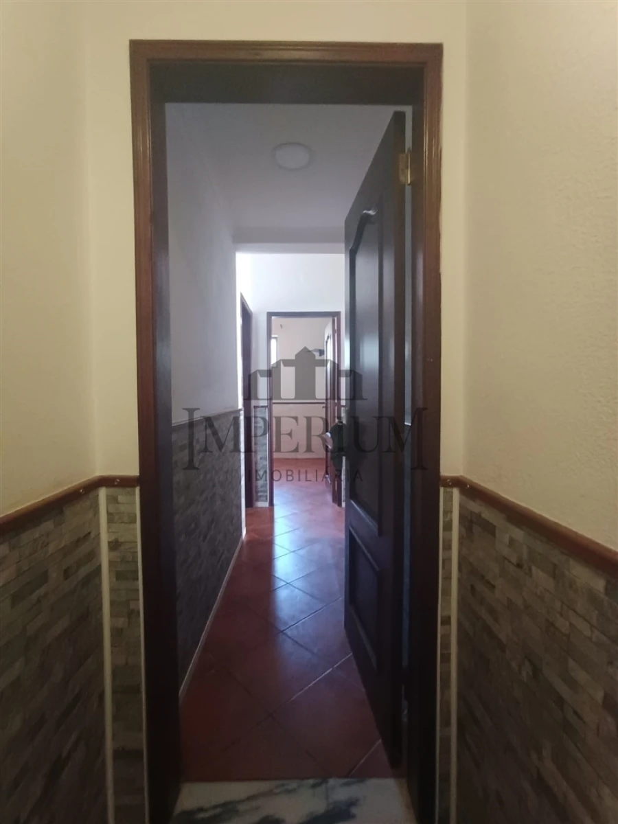 Moradia T2 para Arrendamento em Alenquer (Santo Estêvão e Triana) Foto 5