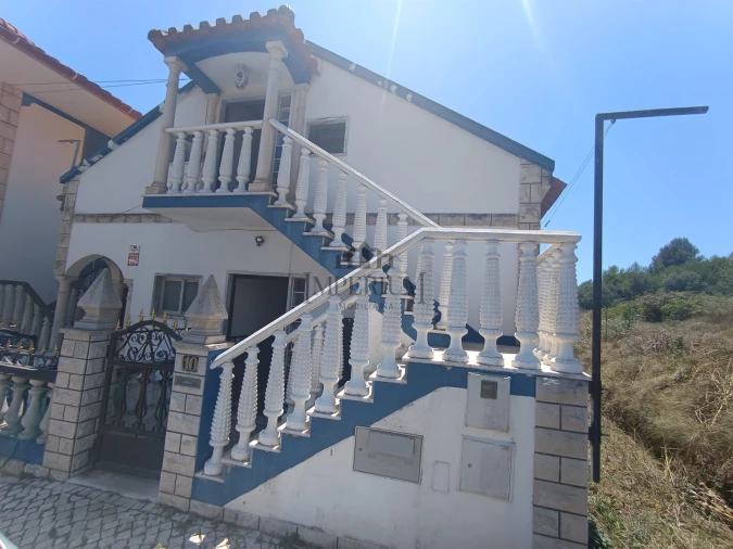 Moradia T2 para Arrendamento em Alenquer (Santo Estêvão e Triana)