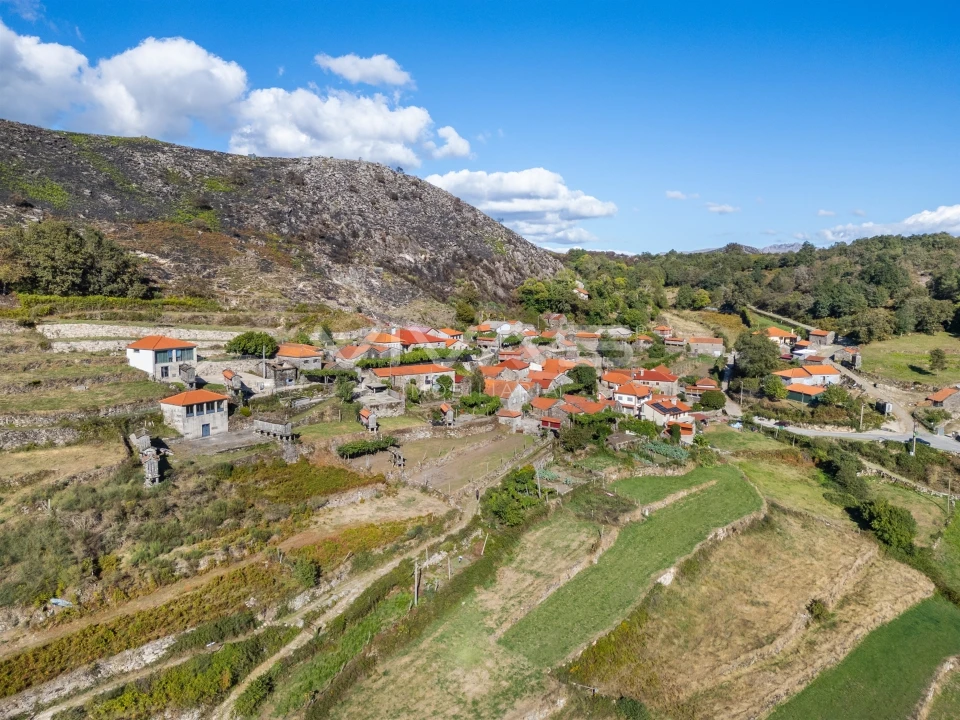 Moradia T0 para Venda em Cibões e Brufe Foto 31
