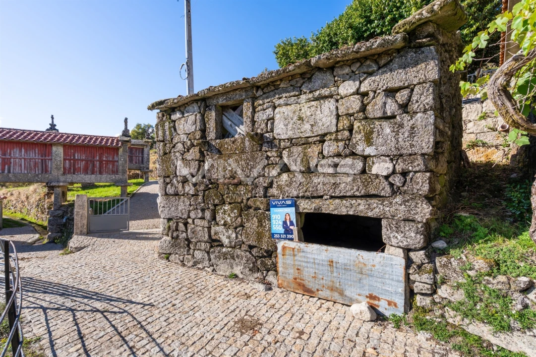 Moradia T0 para Venda em Cibões e Brufe Foto 13