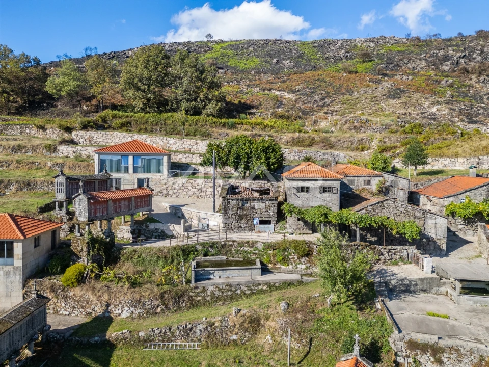 Moradia T0 para Venda em Cibões e Brufe Foto 29