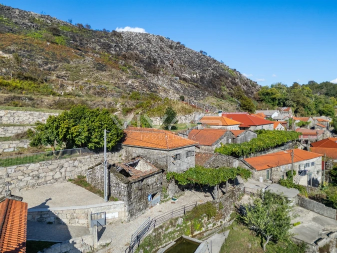 Moradia T0 para Venda em Cibões e Brufe Foto 24