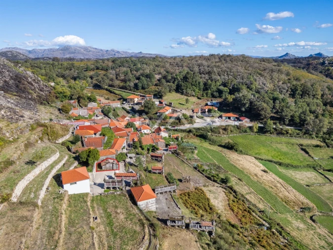 Moradia T0 para Venda em Cibões e Brufe Foto 20
