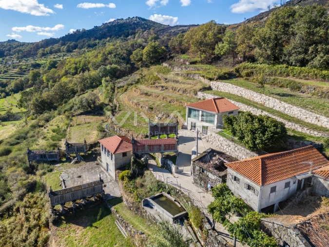 Moradia T0 para Venda em Cibões e Brufe Foto 28