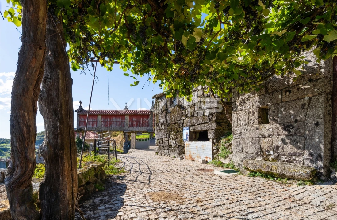 Moradia T0 para Venda em Cibões e Brufe Foto 8