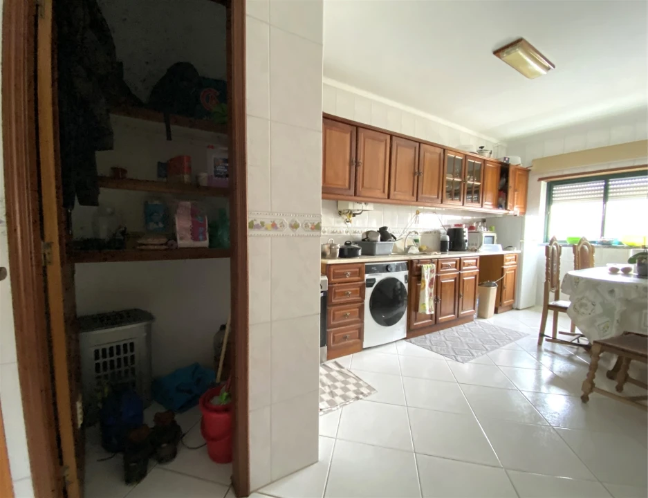 Apartamento T3 para Venda em Marinha Grande Foto 4