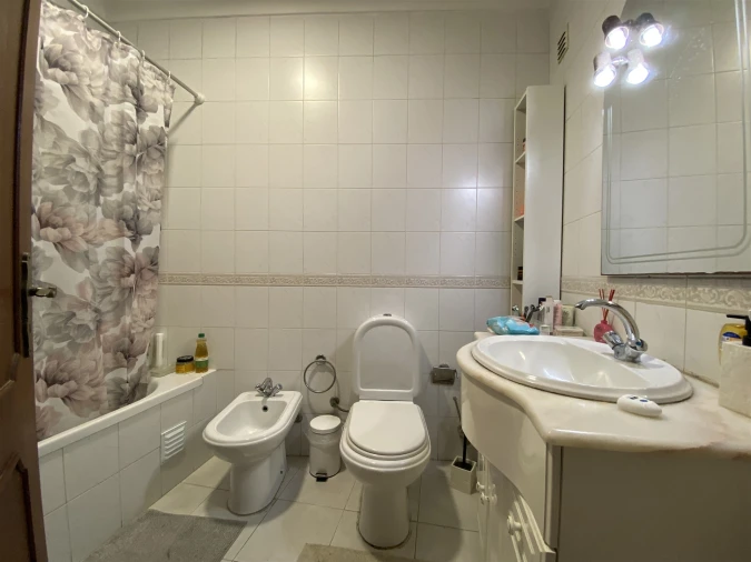 Apartamento T3 para Venda em Marinha Grande Foto 8