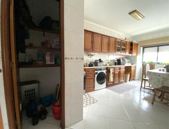 Apartamento T3 para Venda em Marinha Grande Foto 4