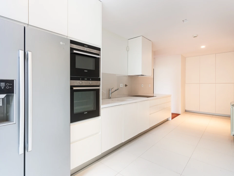 Moradia T4 para Venda em Aldoar, Foz do Douro e Nevogilde Foto 7