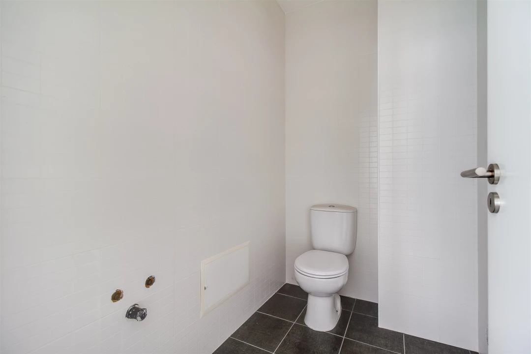 Loja para Arrendamento em Meirinhas Foto 16