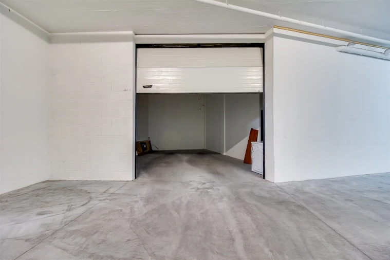 Loja para Arrendamento em Meirinhas Foto 8